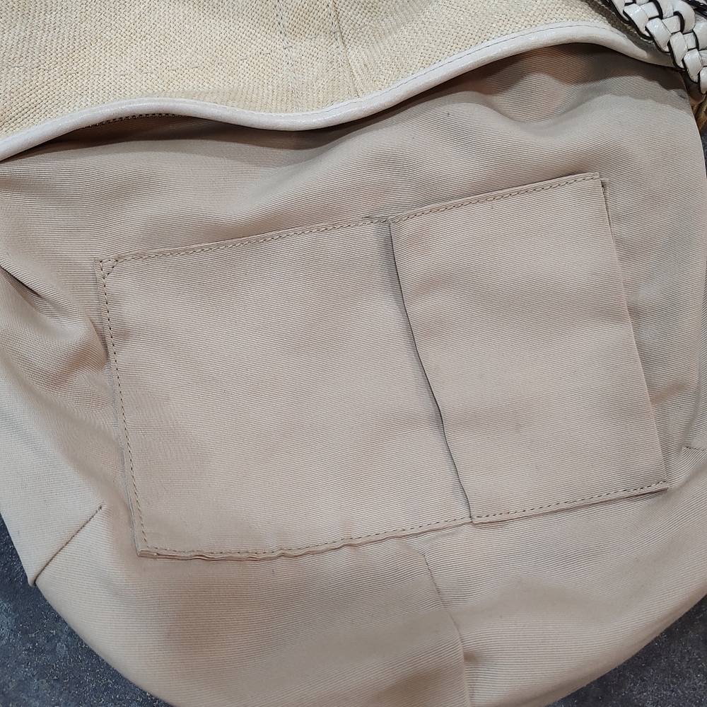 Elegant Cream Women's Bag - Picture 7 of 7